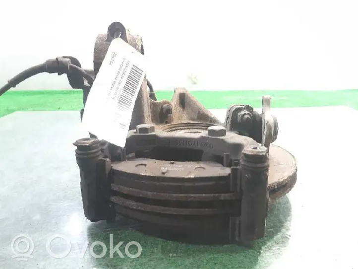 Citroen Xsara Fusée d'essieu de moyeu de la roue avant 364754