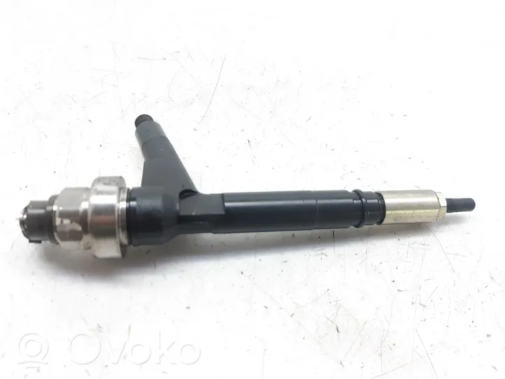 Opel Combo C Injecteur de carburant 8973138616