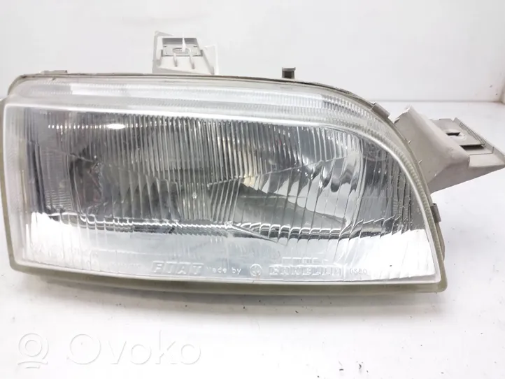 Fiat Punto (176) Faro/fanale 46402649