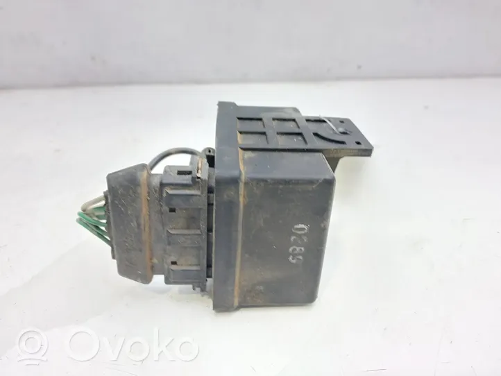 Citroen C15 Przekaźnik / Modul układu ogrzewania wstępnego 9616582380