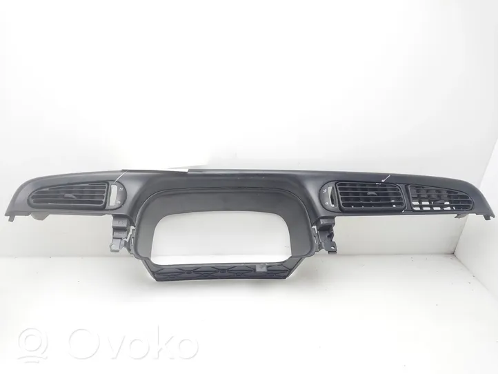 Volkswagen Vento Center console 1H5857061