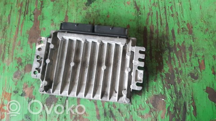 Renault Thalia I Komputer / Sterownik ECU silnika S110138000