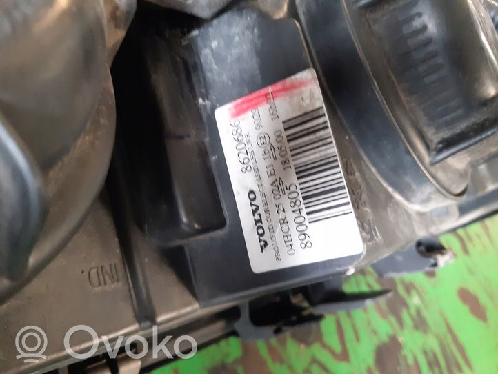 Volvo V70 Phare frontale 89004805