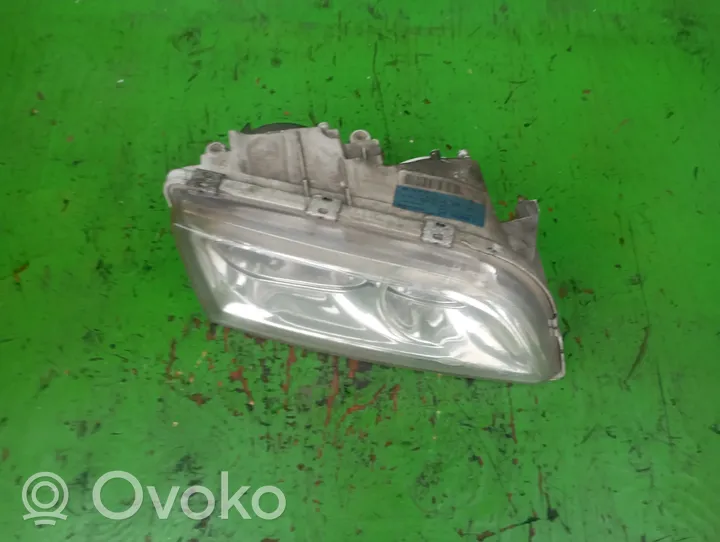 Volvo S40, V40 Lampa przednia 