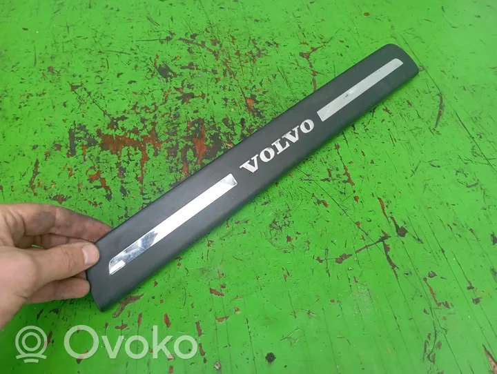 Volvo V50 Priekinis slenkstis (kėbulo dalis) 