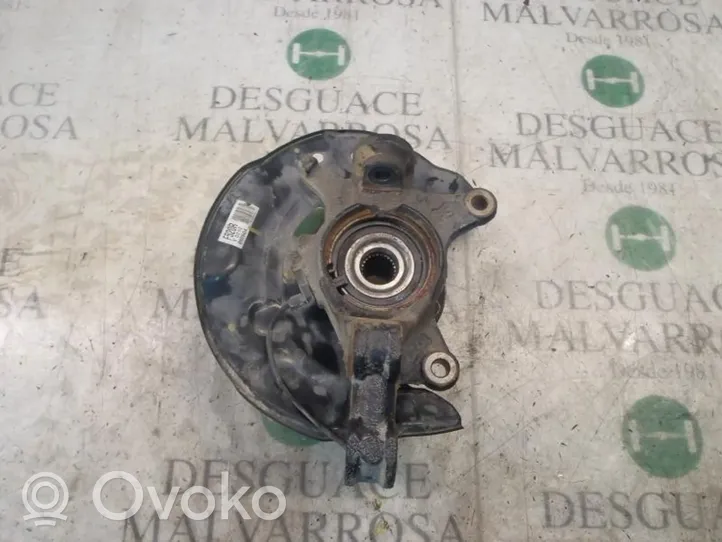 Toyota iQ Etupyörän navan laakerikokoonpano 43211