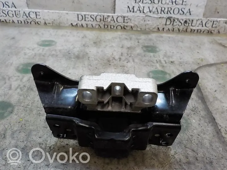 Seat Leon (5F) Soporte de la caja de cambios 5Q0199555R