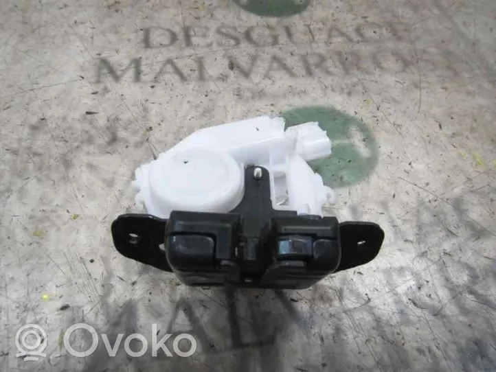 Toyota Yaris Loquet de verrouillage de hayon 6935002090