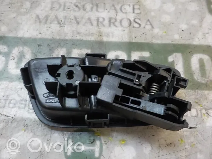 Ford Fiesta Klamka wewnętrzna drzwi tylnych 1579293