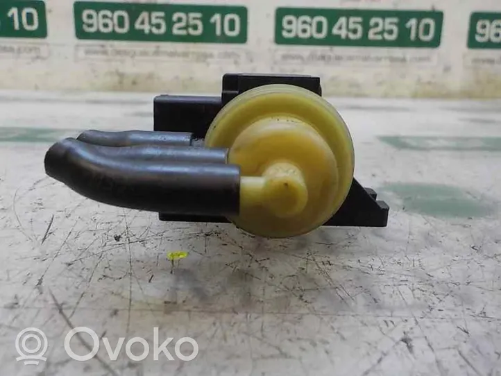 Seat Leon (5F) Pompe à air secondaire 1K0906627B