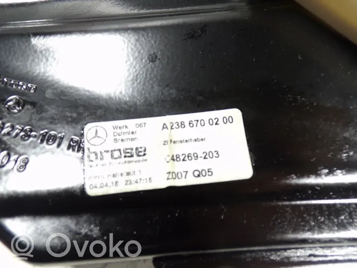 Mercedes-Benz E AMG W210 Takaoven ikkunan nostin moottorilla A2386700400