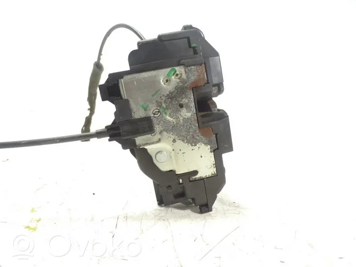 Opel Movano B Front door lock 93197290