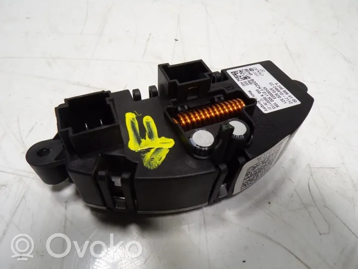 Audi A4 Allroad Resistencia motor/ventilador de la calefacción 8T0820521