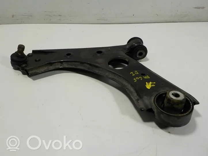 Opel Combo D Triangle bras de suspension inférieur avant 95514537