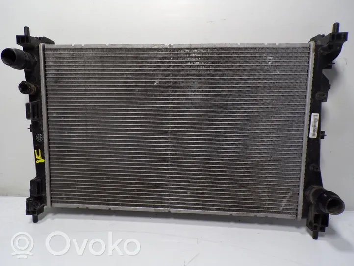 Fiat Doblo Radiateur de refroidissement 51938013