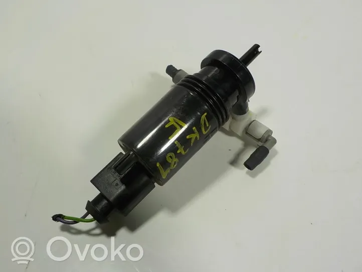 Mercedes-Benz Vito Viano W447 Windscreen/windshield washer pump A2318660021