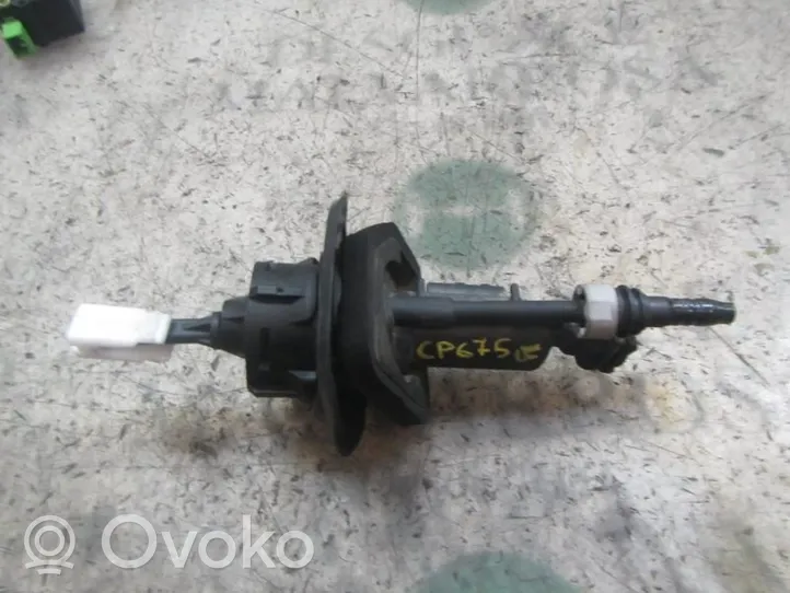 Volvo C30 Główny cylinder sprzęgła 31367403