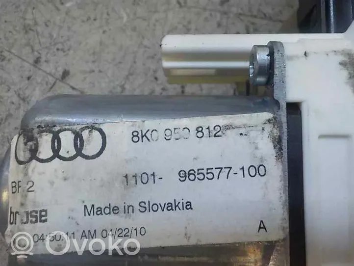 Skoda Yeti (5L) Podnośnik szyby drzwi z silniczkiem 8K0959812