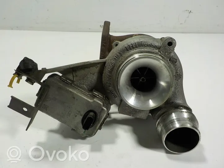 BMW 2 F22 F23 Turbina 11658518205