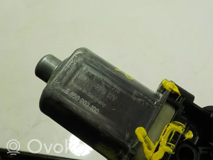 Audi Q2 - Moteur de lève-vitre de porte avant 5Q0959802B