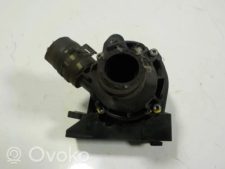 Land Rover Discovery Sport Pompe à eau de liquide de refroidissement LR049317