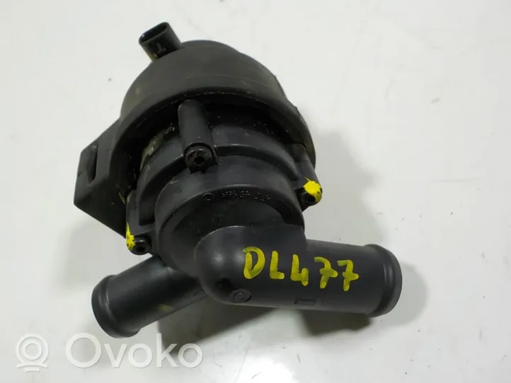 Seat Leon IV Pompe à eau de liquide de refroidissement 2Q0965567