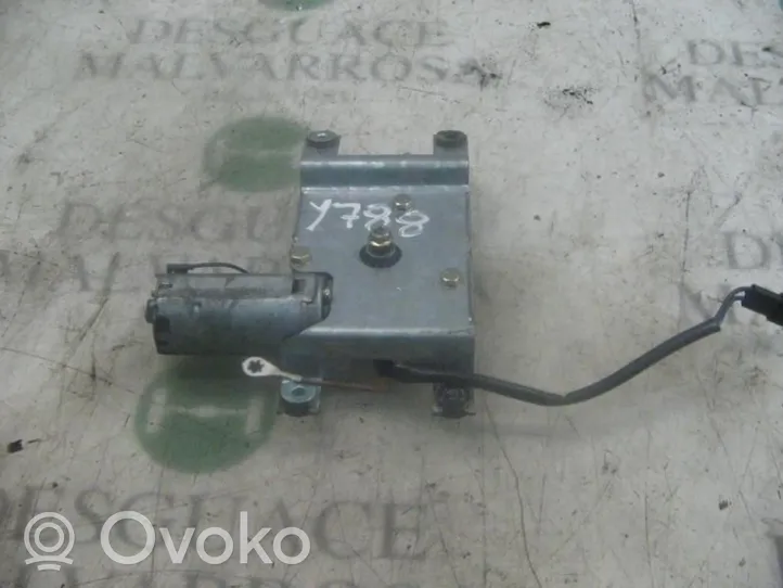 Opel Calibra Rear window wiper motor 