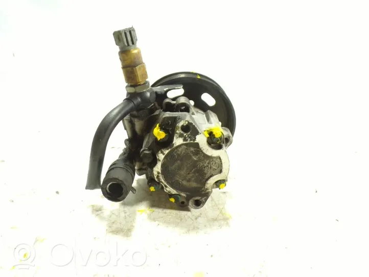 Audi TT Mk1 Ohjaustehostimen pumppu 8N0145154A