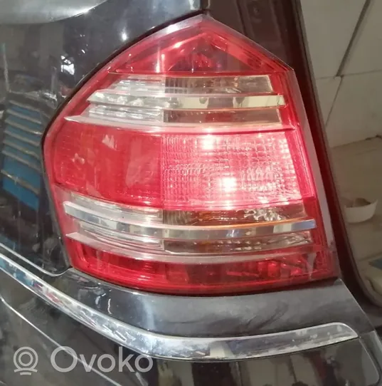 Mercedes-Benz GL X164 Lampa tylna A1648200564