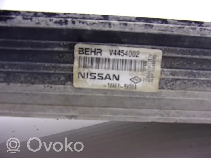 Nissan NP300 Välijäähdyttimen jäähdytin 