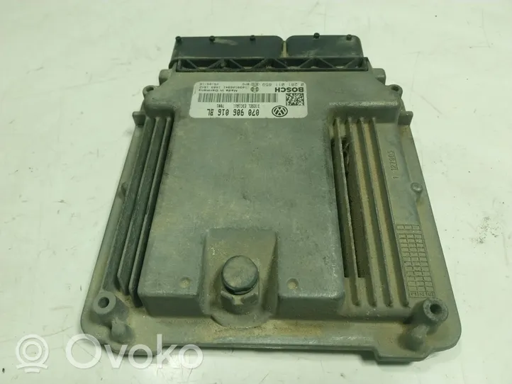 Volkswagen Touareg I Sterownik / Moduł ECU 070906016BL