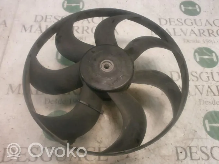 KIA Cerato Ventilatore di raffreddamento elettrico del radiatore 252312F100