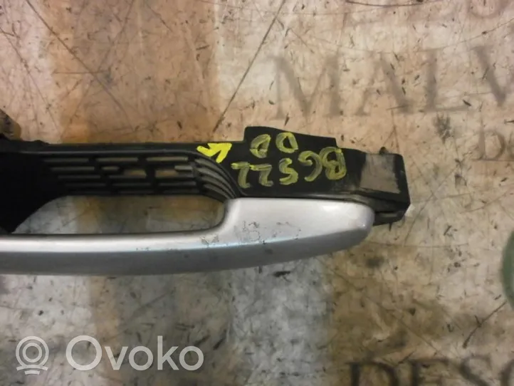 Toyota RAV 4 (XA10) Etuoven ulkokahva 6921112220B6