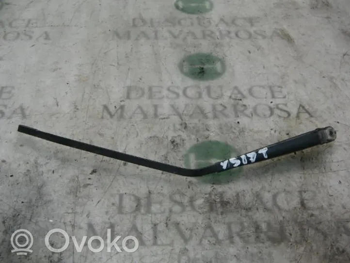 Opel Corsa A Rear wiper blade arm 