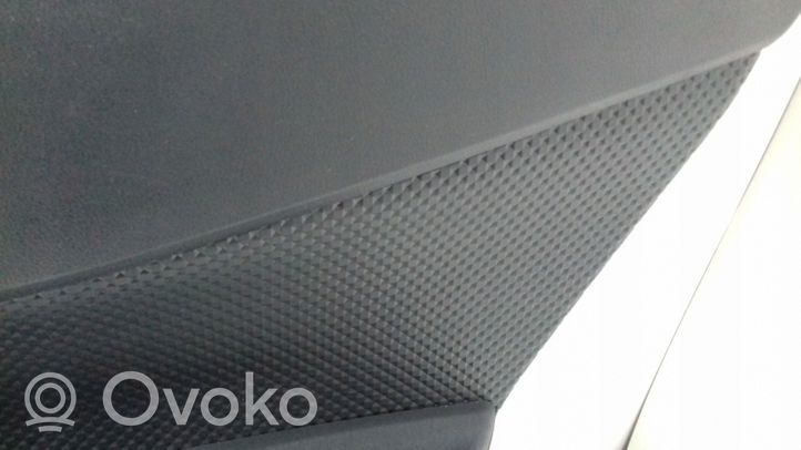 Toyota C-HR Rivestimento del pannello della portiera posteriore 67633X1B00