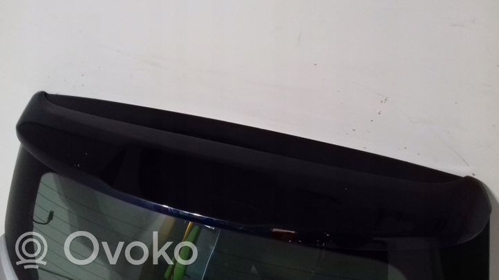 SsangYong Tivoli Takaluukun/tavaratilan kansi 