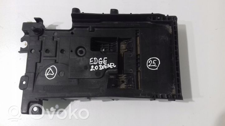 Ford Edge II Boîte de batterie FT4B10723BB