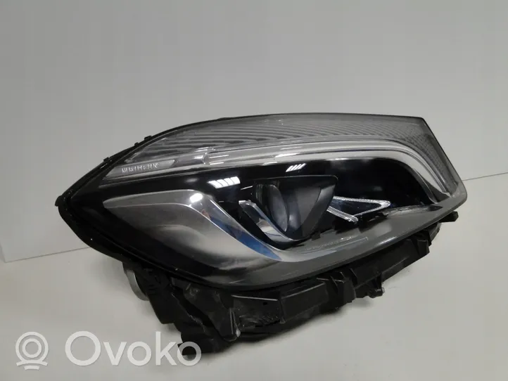 Mercedes-Benz A W176 Lampa przednia A1769066000