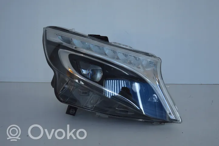 Mercedes-Benz V Class W447 Lampa przednia A4479064700