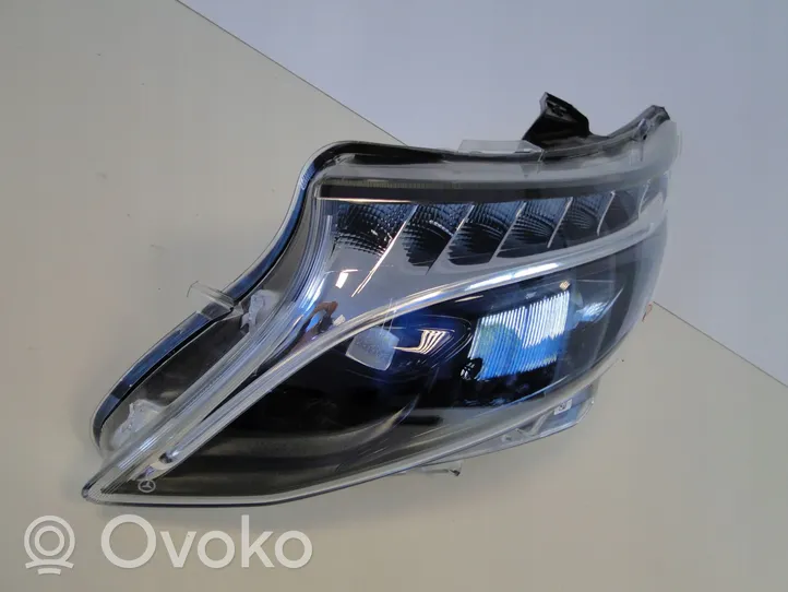 Mercedes-Benz V Class W447 Lampa przednia A4479063401