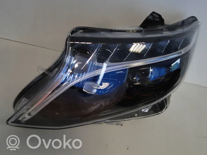 Mercedes-Benz V Class W447 Lampa przednia A4479063801