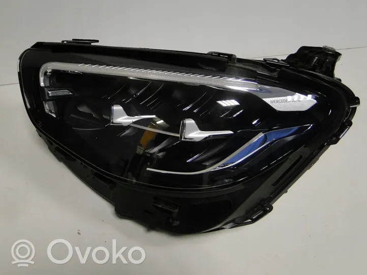 Mercedes-Benz E W213 Lampa przednia A2139067509