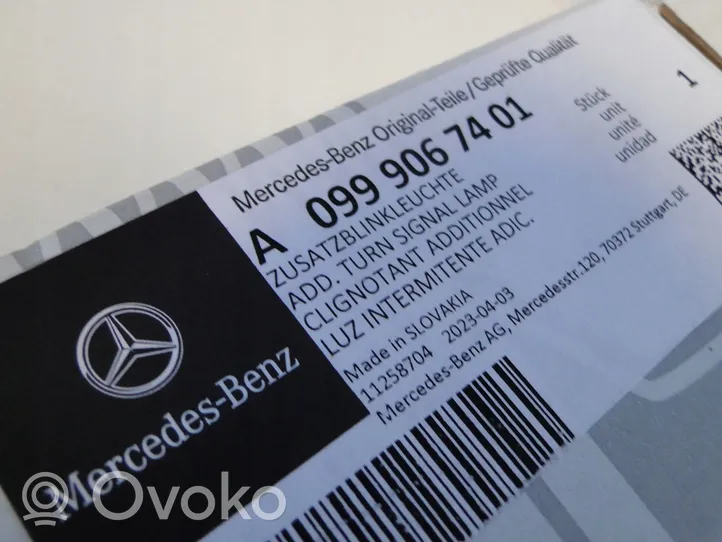 Mercedes-Benz V Class W447 Kierunkowskaz na lusterko boczne A0999067401