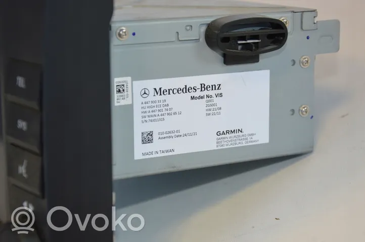 Mercedes-Benz V Class W447 Panel / Radioodtwarzacz CD/DVD/GPS A4479003319