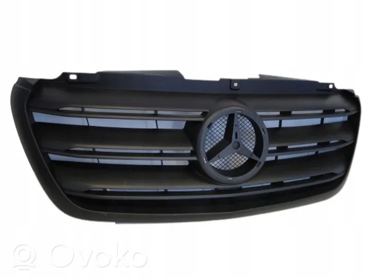 Mercedes-Benz Sprinter W907 W910 Griglia superiore del radiatore paraurti anteriore A9108852600