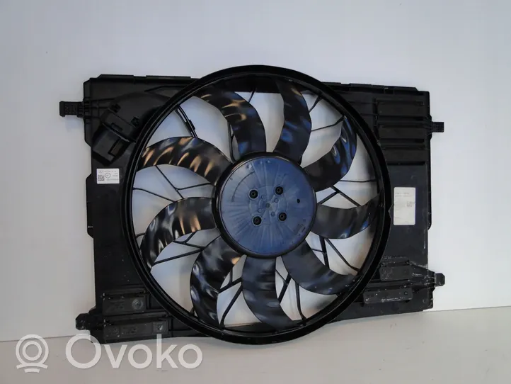 Mercedes-Benz GLB x247 Ventilatore di raffreddamento elettrico del radiatore A2479067806