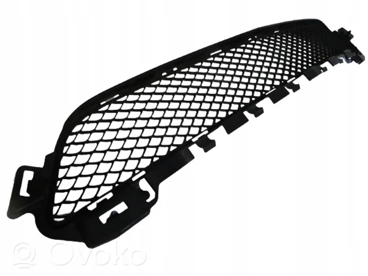 Mercedes-Benz C W205 Grille inférieure de pare-chocs avant A2058850423