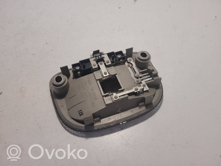 Subaru Outback Lampka podsufitki tylna VC12068