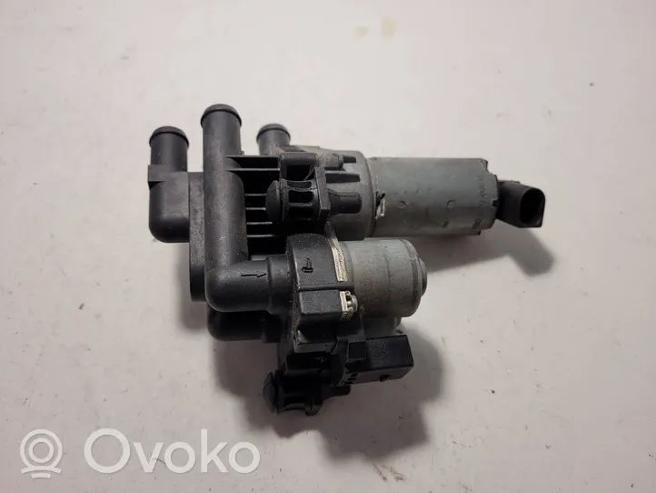 Mercedes-Benz S W220 Pompe à eau de liquide de refroidissement 2208300084