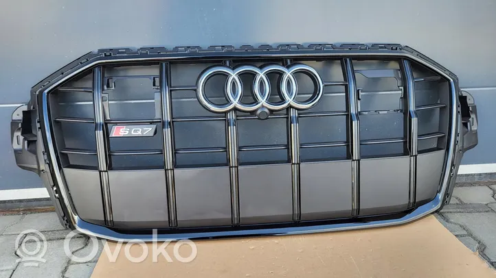 Audi SQ7 Etusäleikkö 